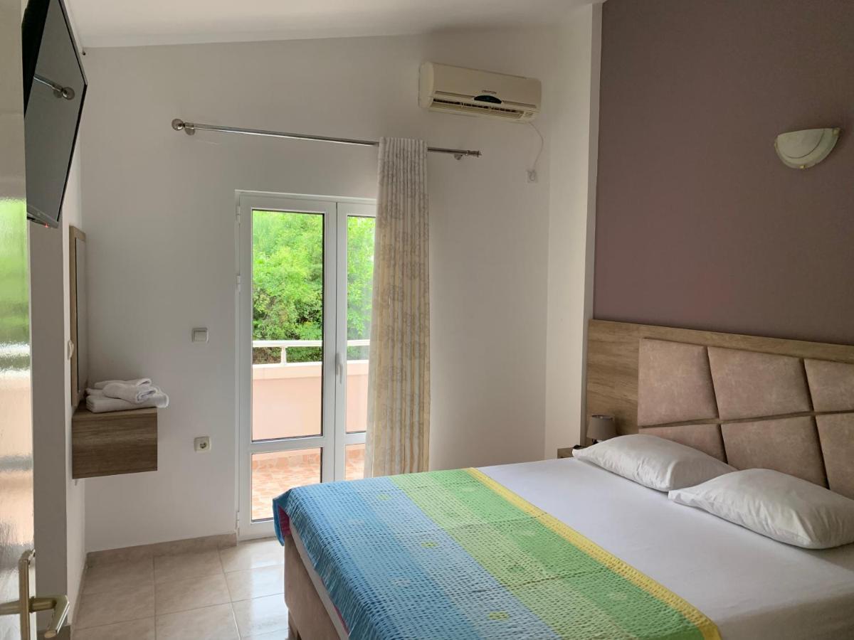 Apartments Adrian Ulcinj Exterior foto